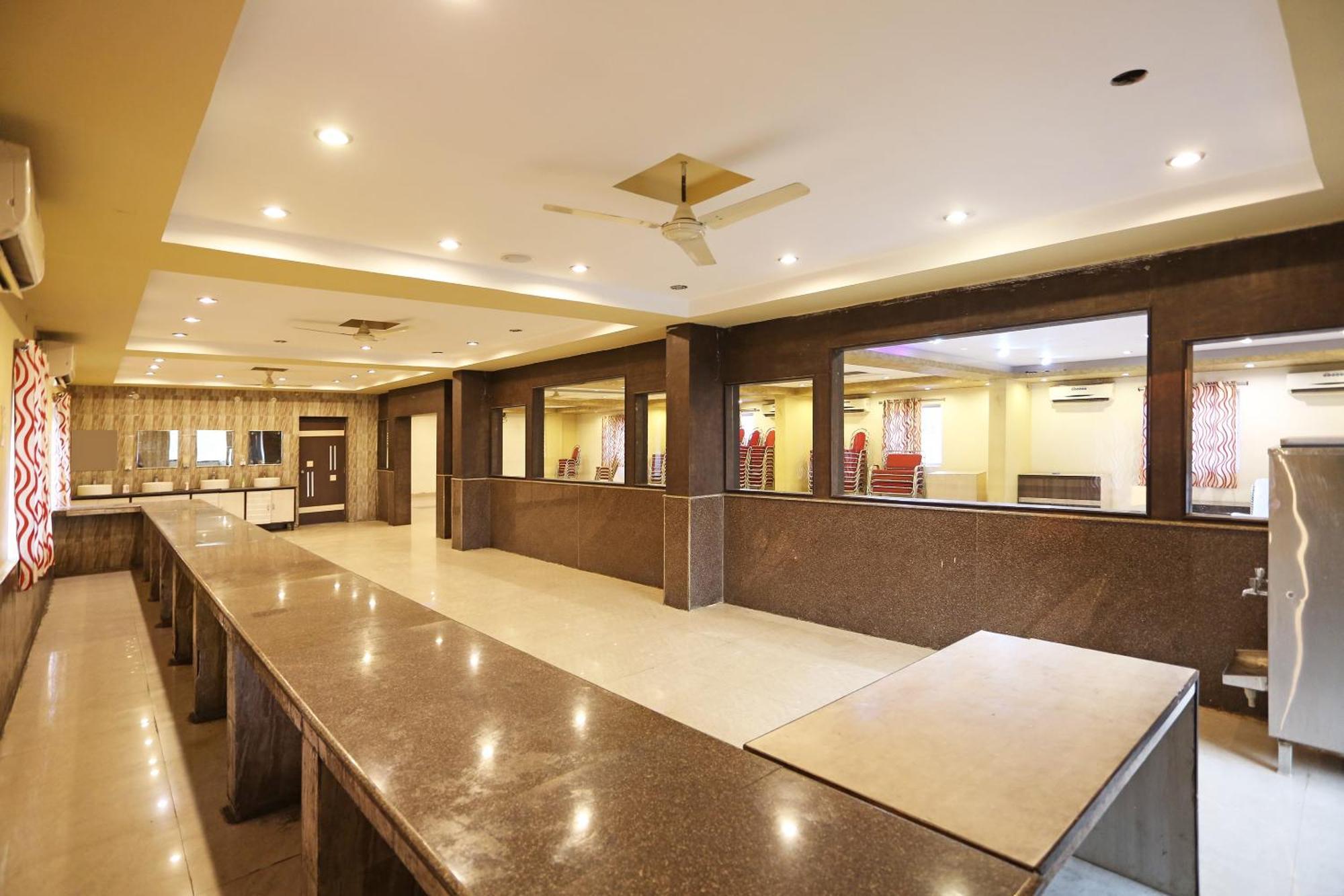 Hotel O Ds Grand Inn Lingampalli エクステリア 写真